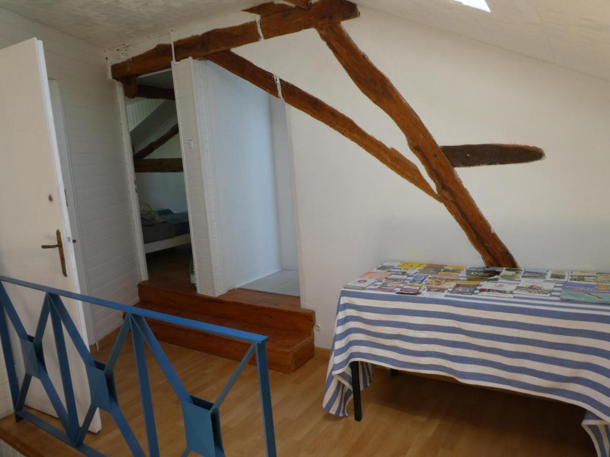 Les Chambres Du Ladoux Sencenac-Puy-de-Fourches Eksteriør billede