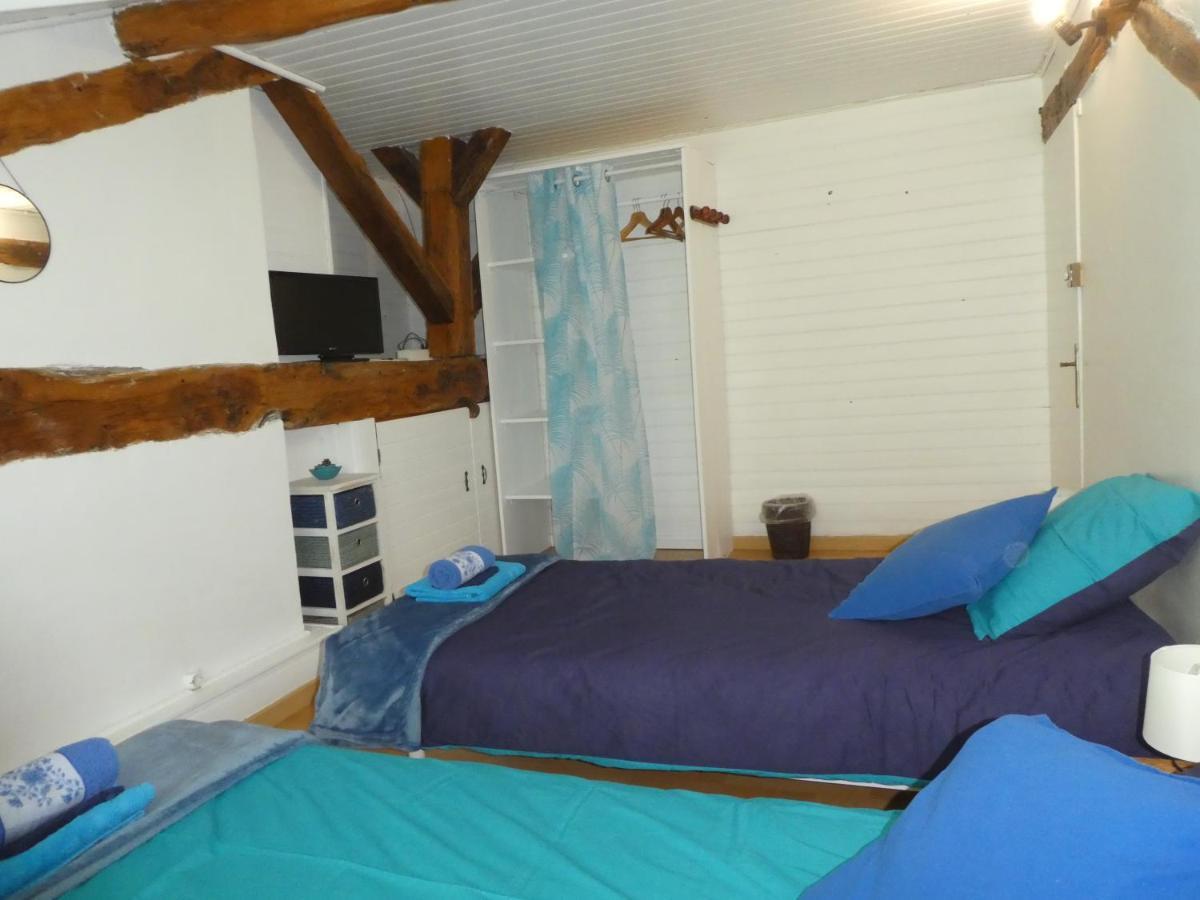 Les Chambres Du Ladoux Sencenac-Puy-de-Fourches Eksteriør billede